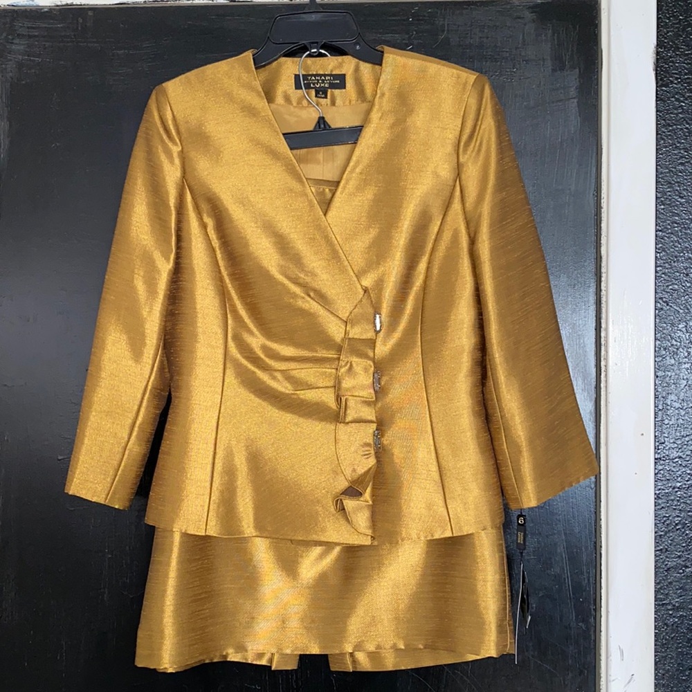 Bronze with gemstone buttons. Elegant!! New